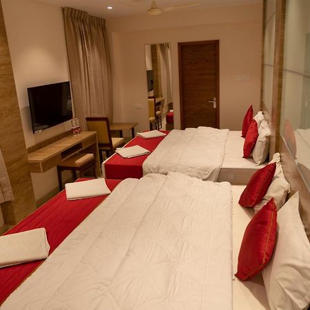 The Paradise Hotel - Luxury Stay Kanchipuram Bagian luar foto